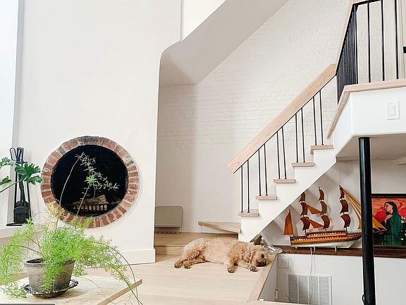 2nd image of 307 Delancey St #A