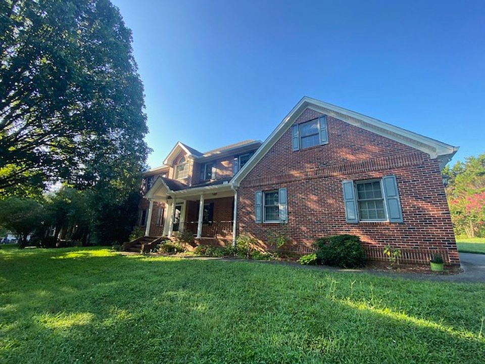 1st image of 2071 Greenfield Ave NW