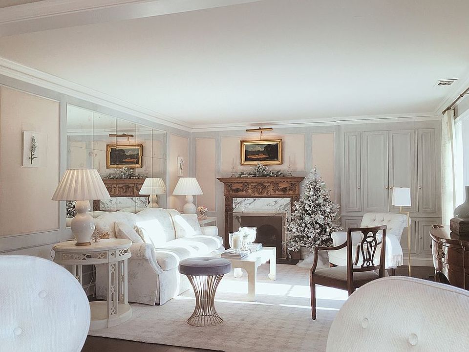 George II hand-carved
mantel