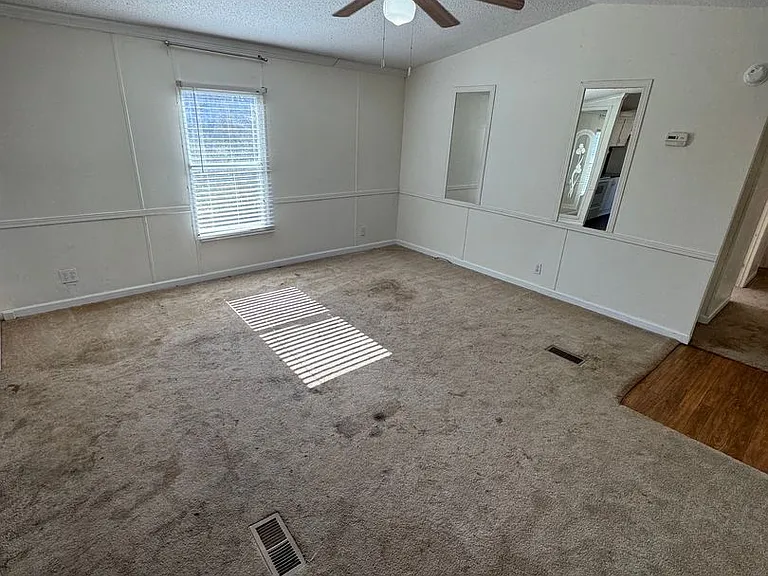 1004 Pennsylvania Ave NW — Photo 8