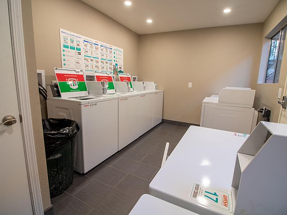 5th image of 4294 N Hughes Ave #131