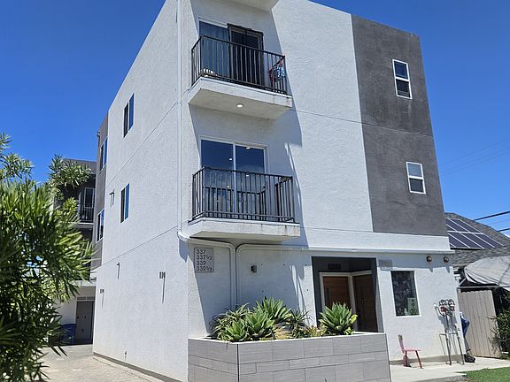 2nd image of 339 N Harvard Blvd #339