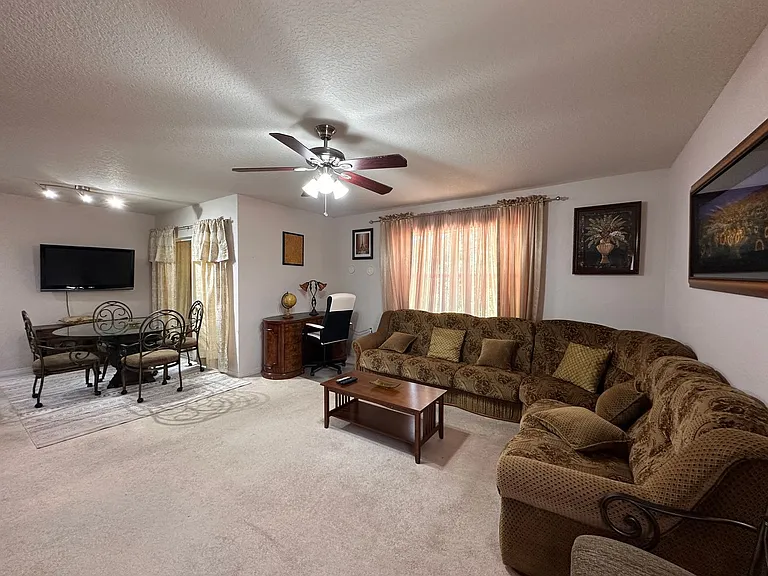 4600 E Moody Blvd #8M — Photo 5