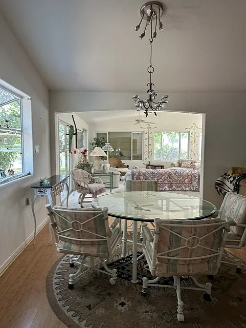 2 bed, 2539 sqft, $3,650 — Photo 2