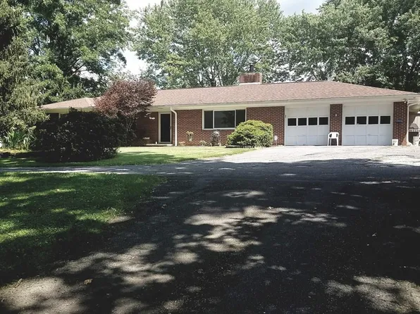 53 Teas St, Andrews, NC 28901