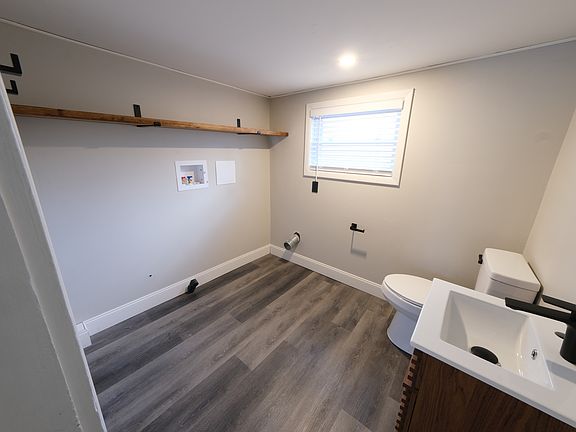4th image of 7 Wood St