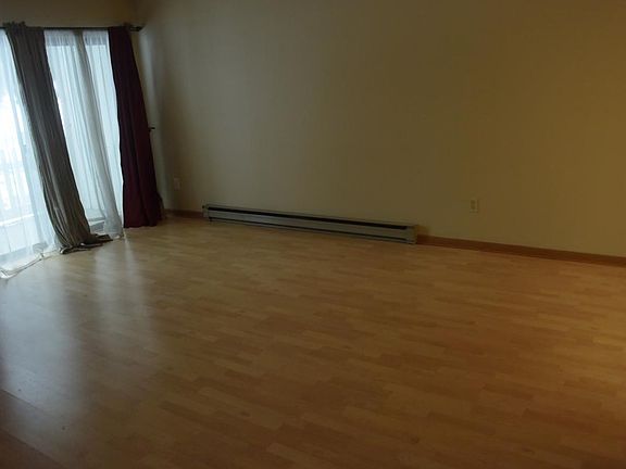 3rd image of 14115 Pennock Ave APT 204