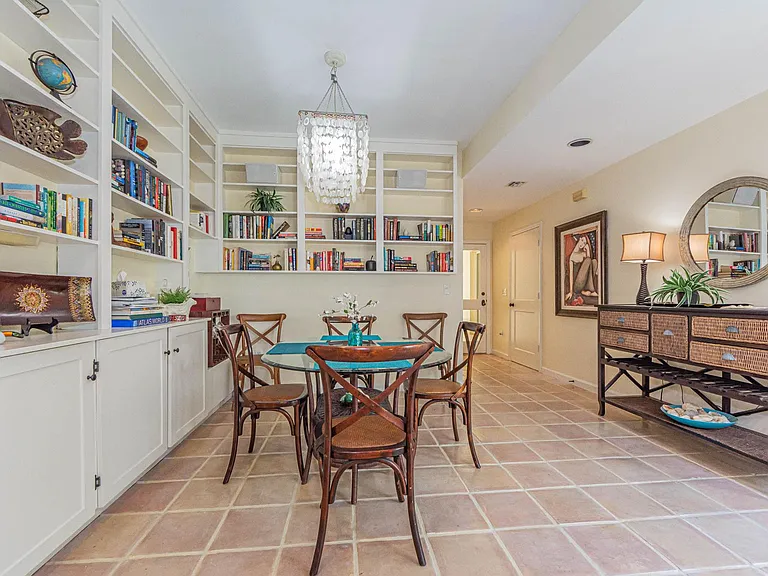 8382 Satin Leaf Ct #8382 — Photo 21