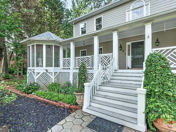 2nd image of 708 Robert Way