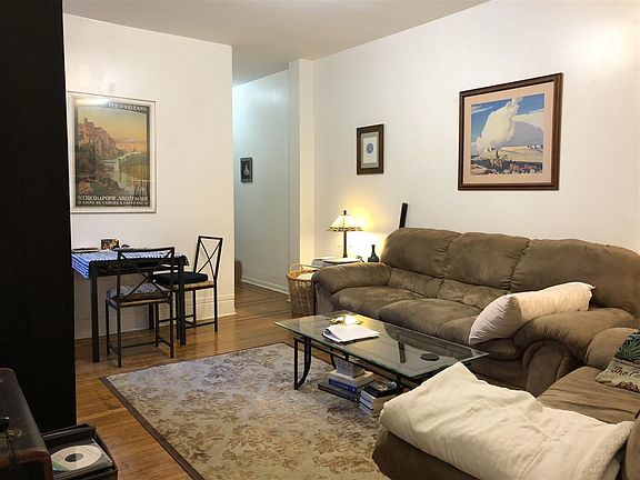 2nd image of 429 Fairmount Ave APT 302
