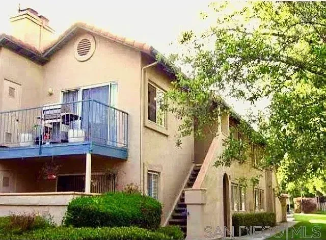 11329 Avenida De Los Lobos