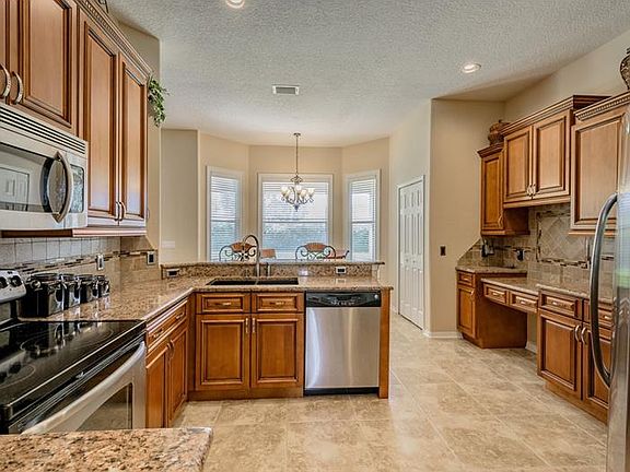 4th image of 11904 Timberhill Dr