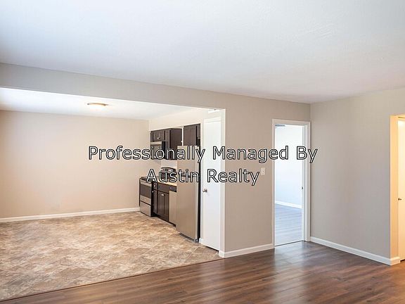 3rd image of 5625 S Grand Blvd APT 1D-S