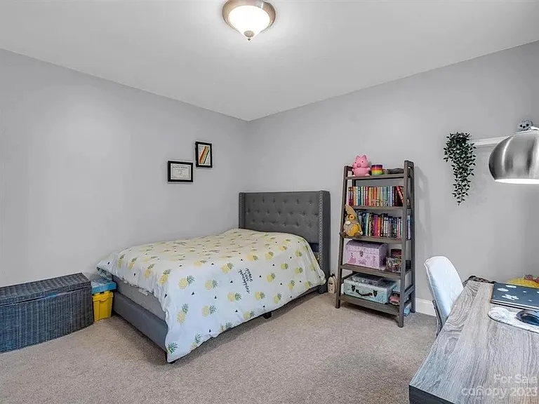 5 Maxim Ct — Photo 21
