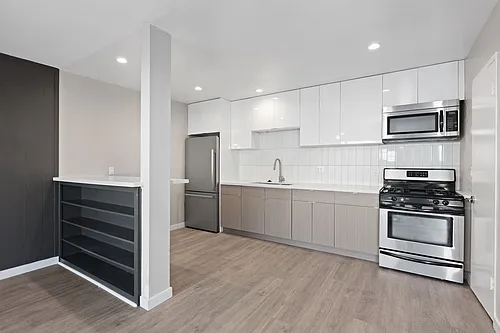 6295 Stanley Ave #8 Photo 1