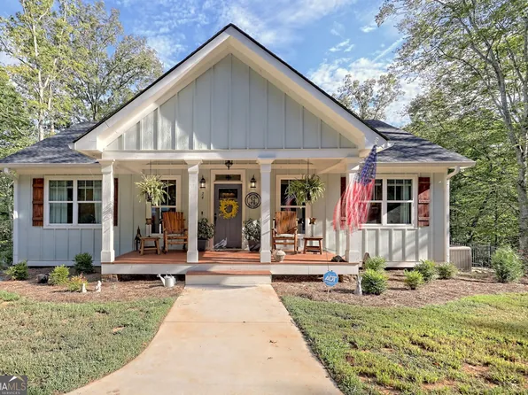 249 Southern Estates Dr, Clarkesville, GA 30523