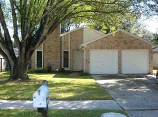 6611 Canyon Way Dr, Houston, TX 77086