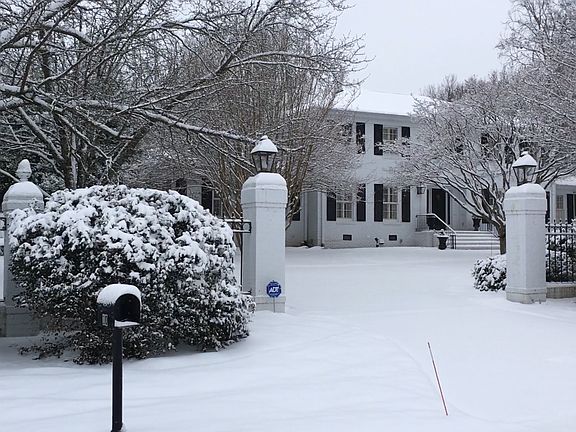 2nd image of 10 Cape Charles Dr