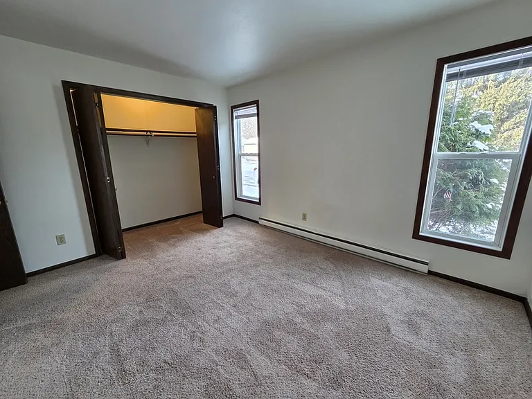 927 Louise St #1 — Photo 10