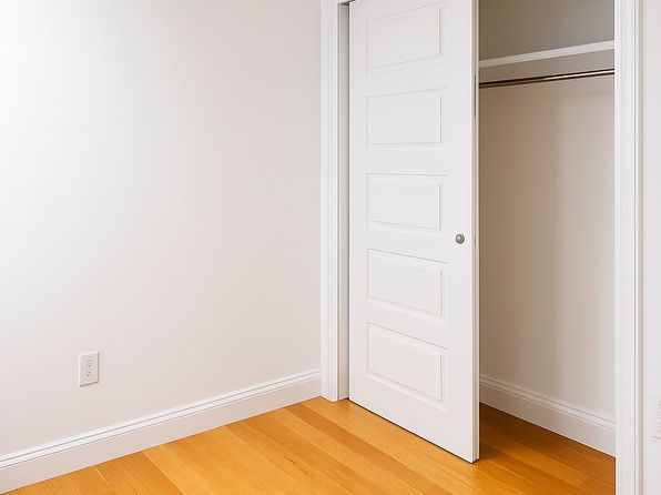 85 Ridgewood Pl FLOOR 2