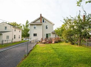 75 Shelbourne Rd, Rochester, NY 14620