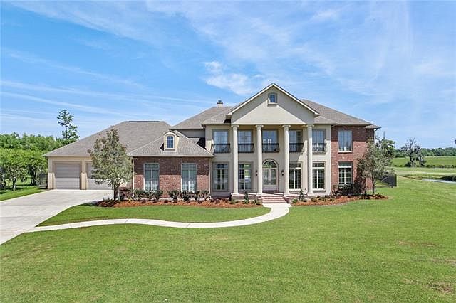1st image of 59 Muirfield Dr