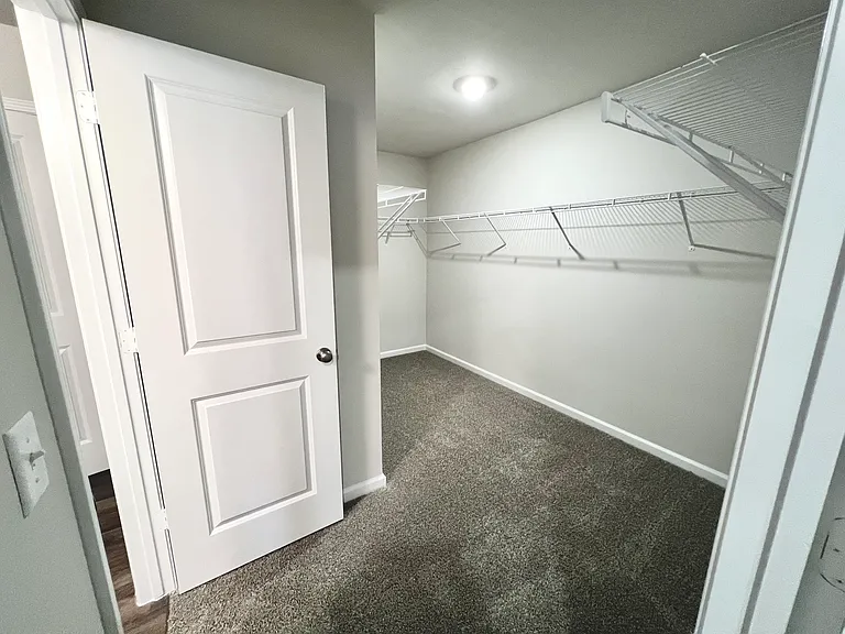 60 Ruffian Ct — Photo 32