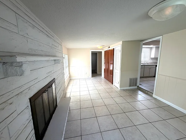 1404 Glendale Dr — Photo 29