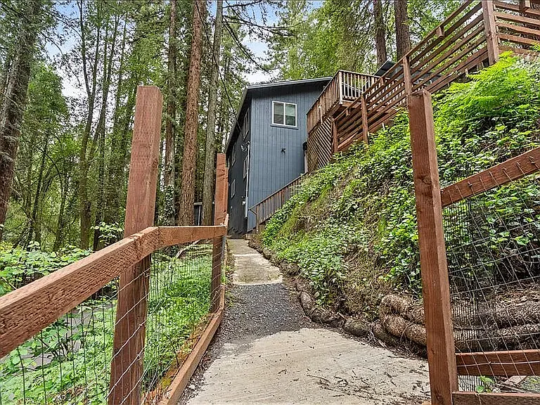 14842 Canyon One Rd — Photo 2