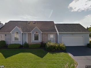 1 Hawthorne Trl, Depew, NY 14043