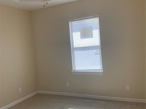 4th image of 3310 Gabbie Ln