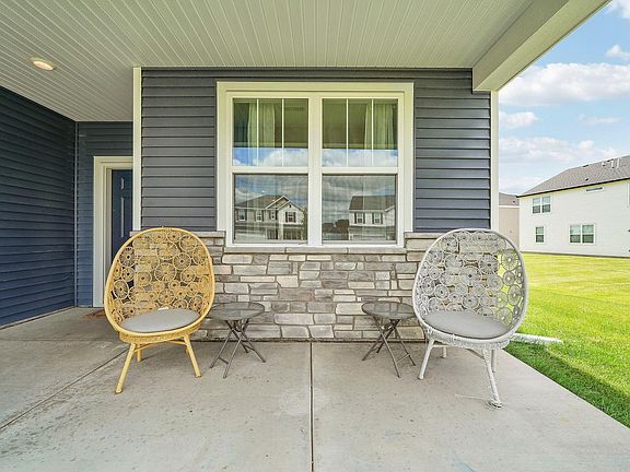 3rd image of 12813 Weber Ln