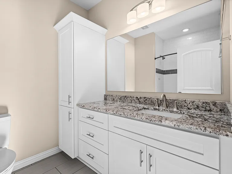 1737 W Broadway Pl — Photo 17