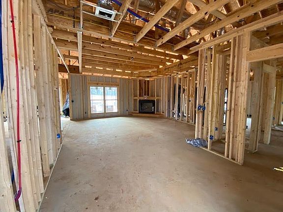 4th image of 221 County Road 520