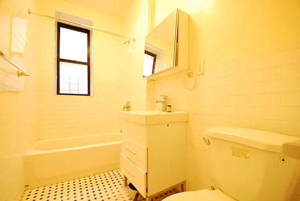 Rented by Bohemia Realty Group | media 22