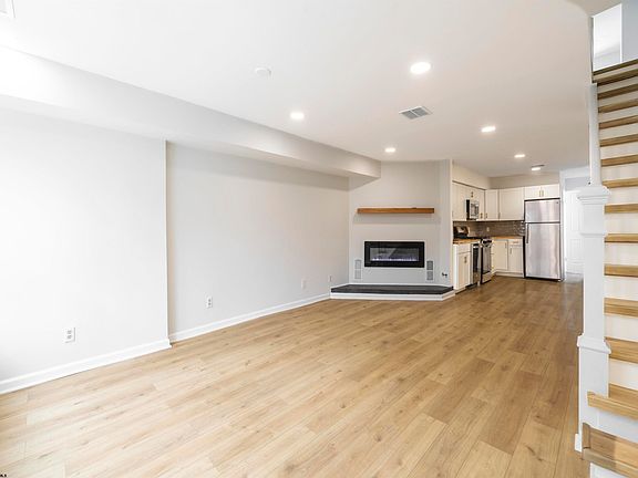 2nd image of 26 N Georgia Ave