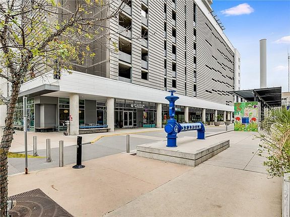 4th image of 222 West Ave Unit 1201