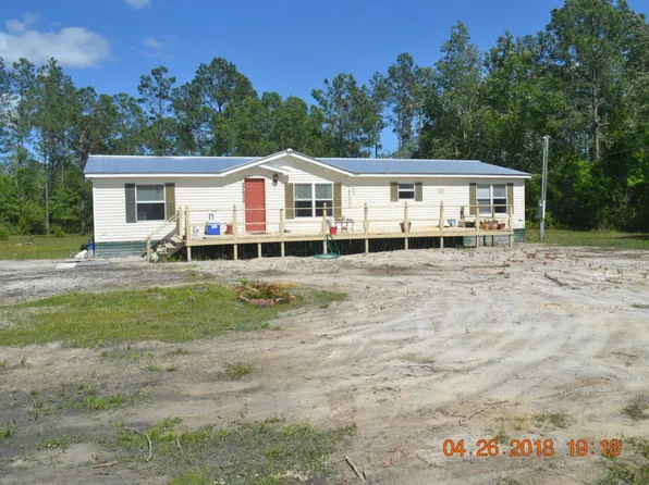 27500 Goodwin Rd, Hilliard, FL 32046