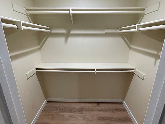5th image of 2833 Cadiz St APT 2