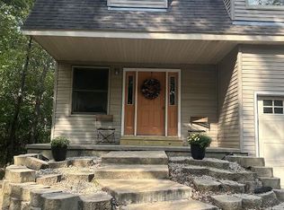 N6672 Blackhawk Rd, Portage, WI 53901