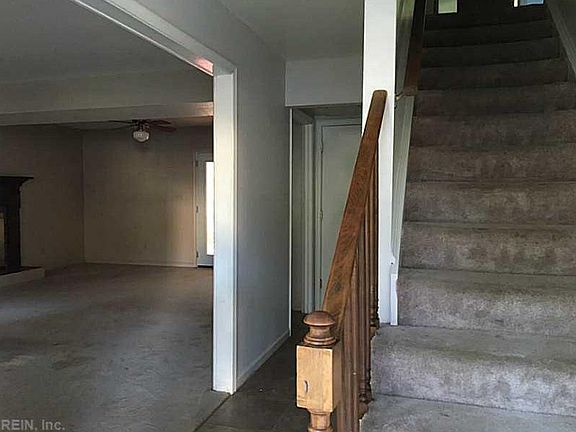 3rd image of 50 Anchorage Dr