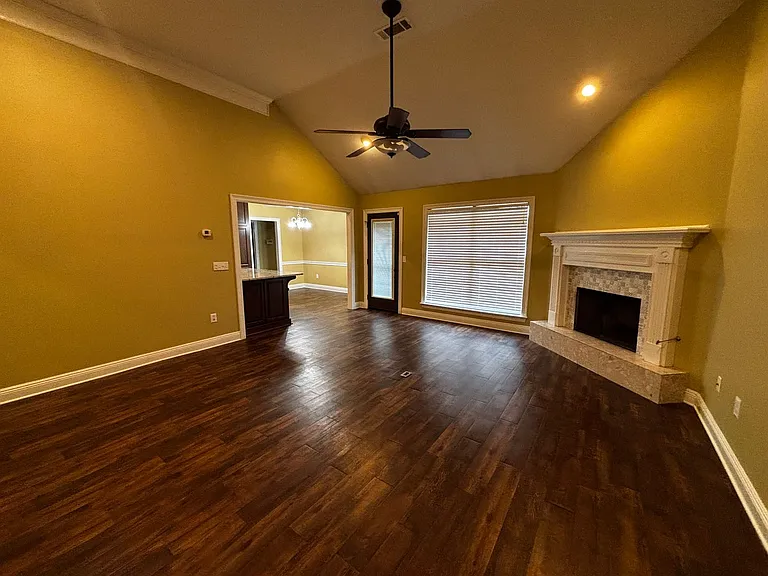 538 Brighton Cir — Photo 7