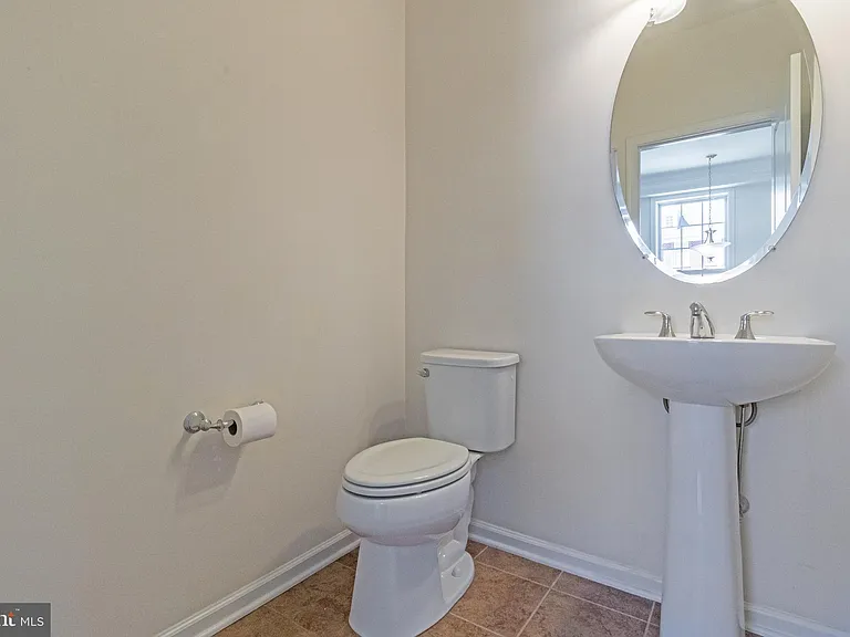 23409 Berkeley Meadows Dr — Photo 15
