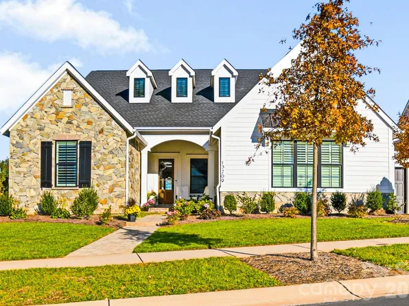 13209 Oak Farm Ln, Huntersville, NC 28078