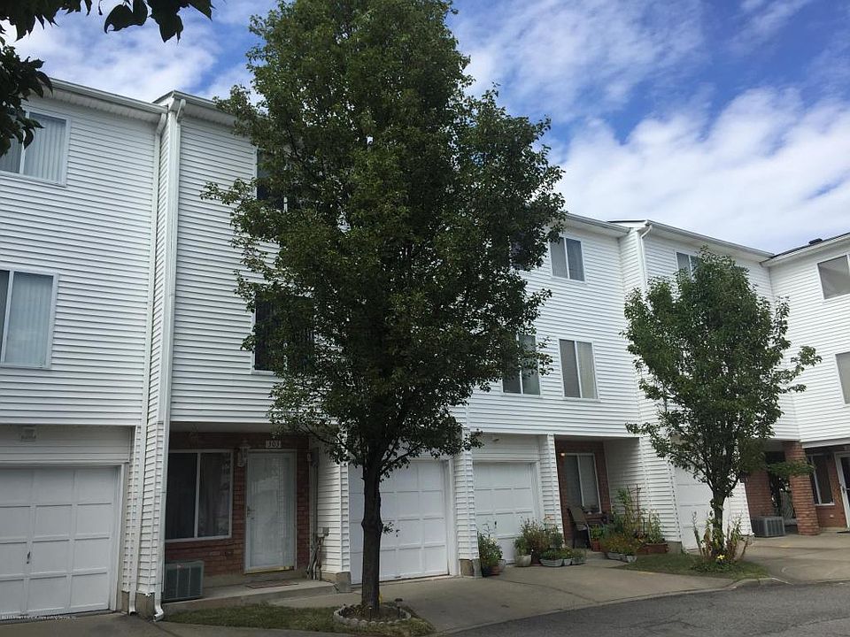 1st image of 303 Aspen Knolls Way
