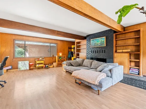 71 Triple R Ln, Willow Creek, CA 95573