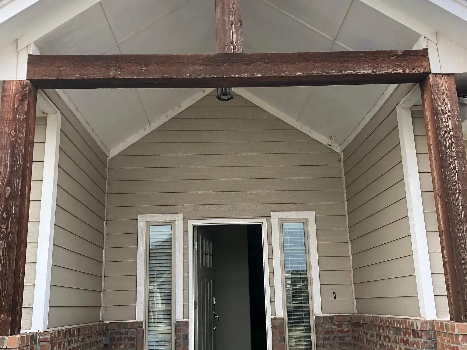 3 bed, 1682 sqft, $1,850 — Photo 4