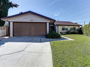 18924 Cantara St, Reseda, CA 91335