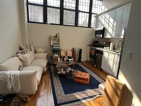 189 5th Avenue image 1 of 7