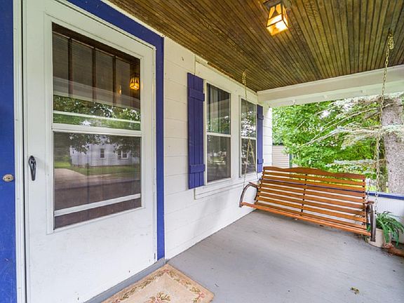 2nd image of 619 Nina Ave